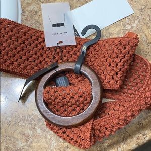 Mango crochet belt